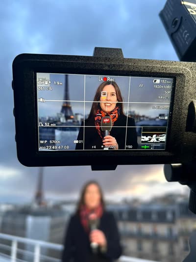 Live Standup Rooftop — Eiffel Tower